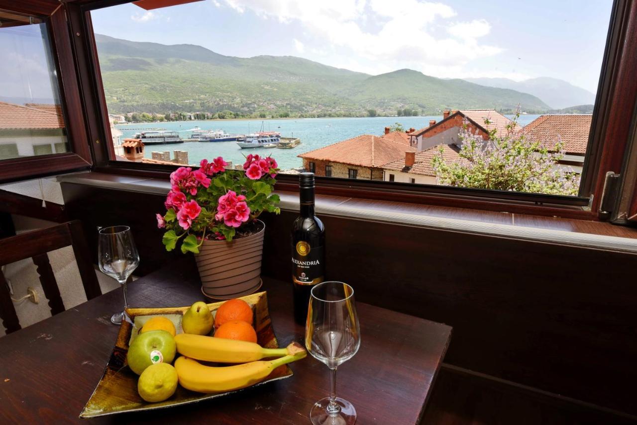 Villa Sapkar Lake View Охрид Экстерьер фото